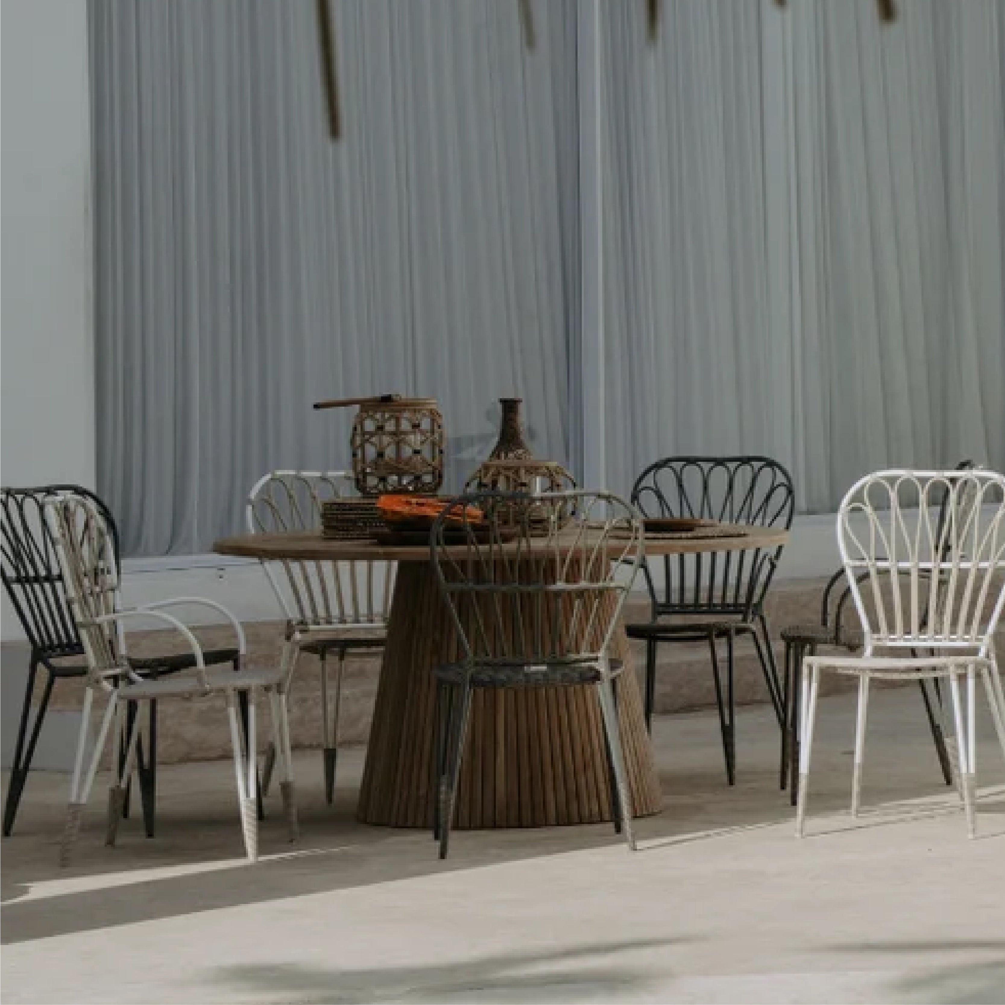 Fiorella Table