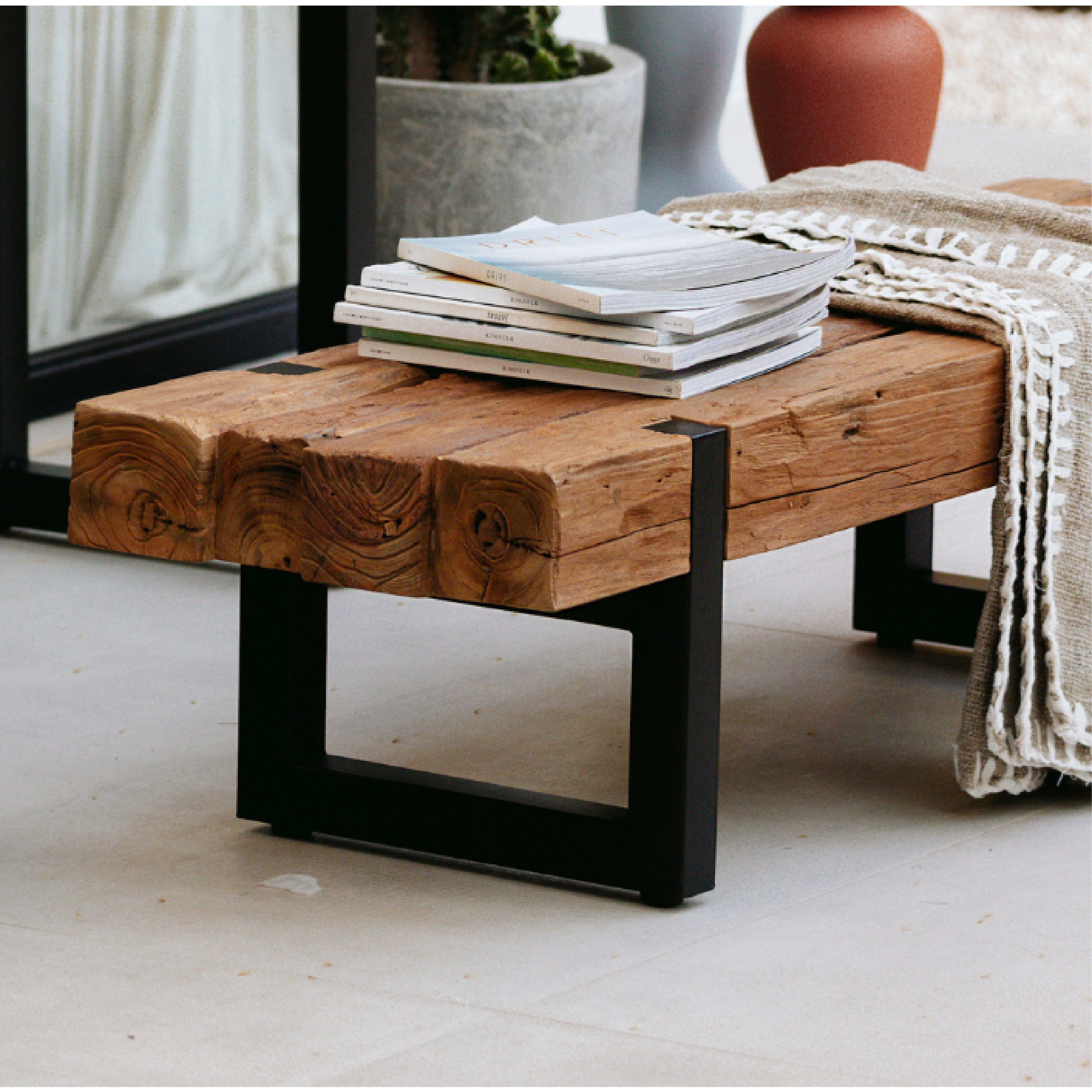 Sauvage Coffee Table