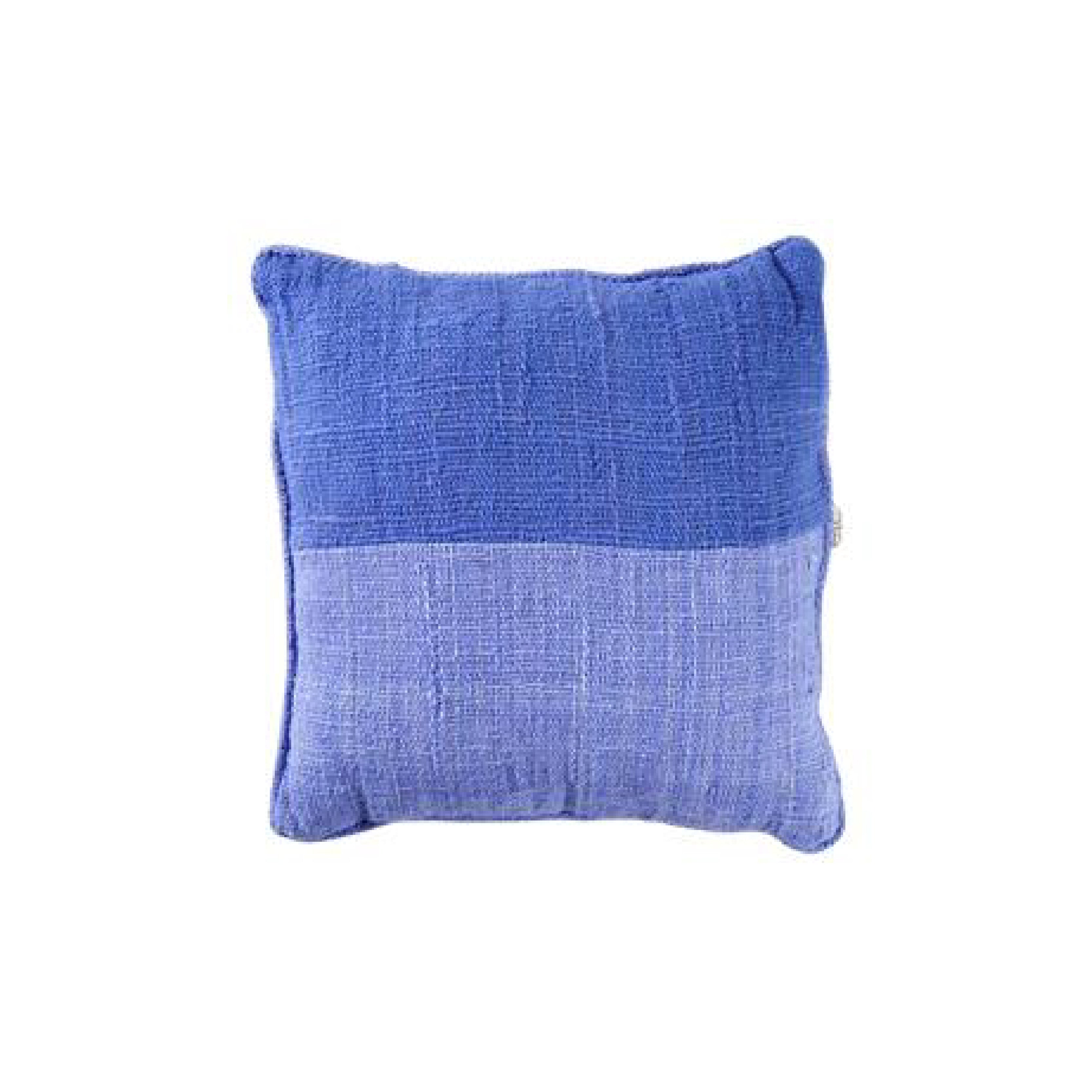 Cordelia Rustic Cushion With Piping